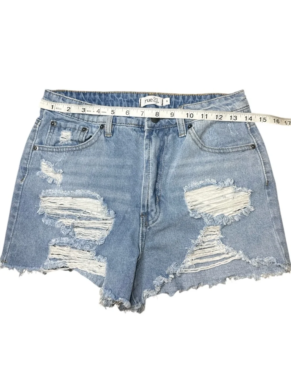 Rue21 distressed high rise denim shorts size 5 light wash cutoff frayed hem